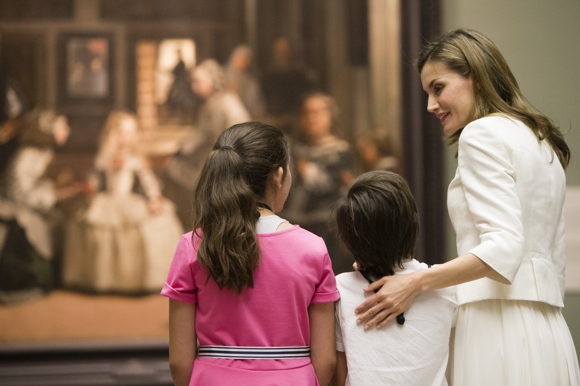 Letizia, de punta en blanco para celebrar sus tres años como Reina Letizia, de punta en blanco para celebrar sus tres años como Reina